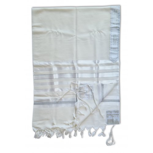 Non Slip Barak Tallit 100% Wool by Talitnia - Silver Stripes